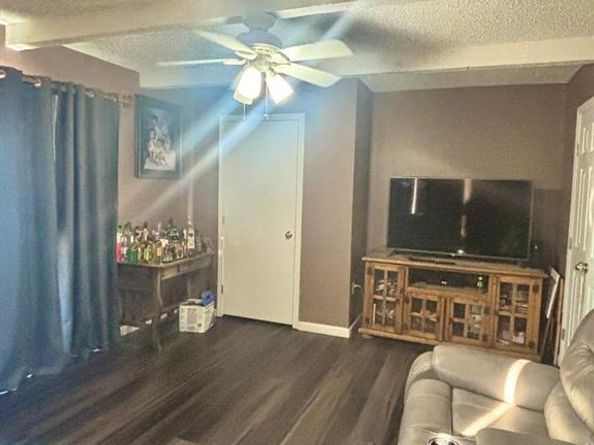 5400  Creek Valley Drive , Arlington Texas 76018