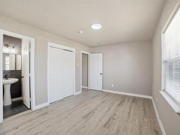 1012 W Grubb Drive , Mesquite Texas 75149