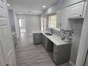 1301  Mallard Drive , DeSoto Texas 75115