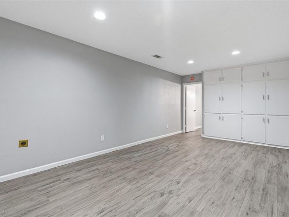 6709  Santiago Avenue , Fort Worth Texas 76133