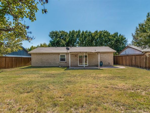 805  Ontario Drive , Garland Texas 75040