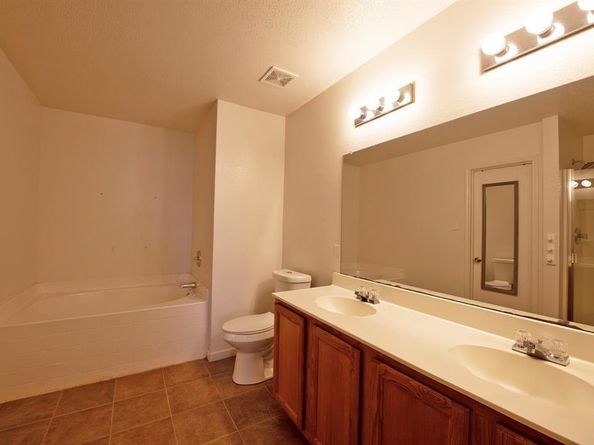 1446  Foxwood Lane , Rockwall Texas 75032