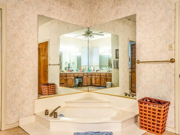 529  Bent Creek Drive , DeSoto Texas 75115