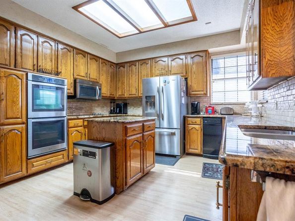 529  Bent Creek Drive , DeSoto Texas 75115