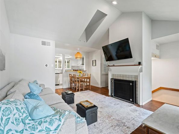 6220  Bentwood Trail  205, Dallas Texas 75252