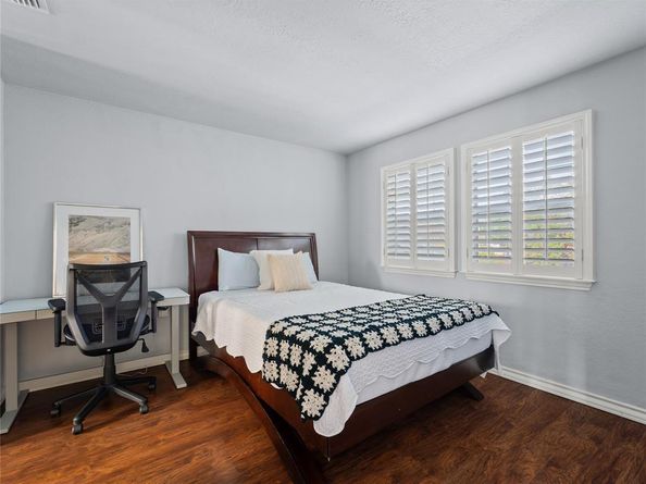6220  Bentwood Trail  205, Dallas Texas 75252