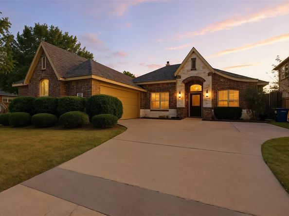 5032  Breezewind Lane , Fort Worth Texas 76123