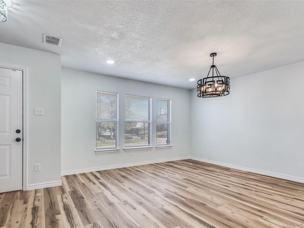 6524  Willow Oak Court , Fort Worth Texas 76112
