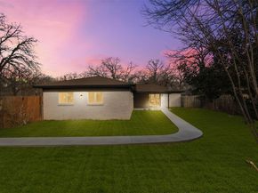 1917  Windlea Drive , Euless Texas 76040