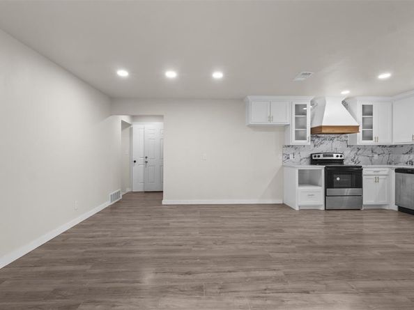 1917  Windlea Drive , Euless Texas 76040