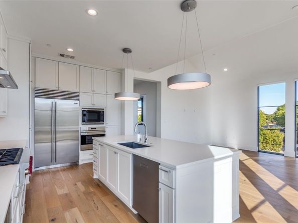 5270  Town And Country Boulevard  332, Frisco Texas 75034