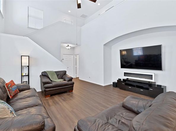 1117  Grey Fox Drive , Savannah Texas 76227