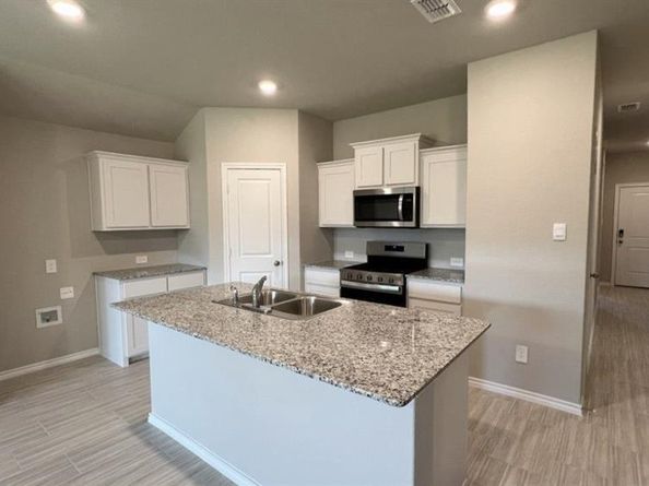 8457  HOLLYMEAD Lane , Fort Worth Texas 76131