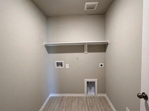 8457  HOLLYMEAD Lane , Fort Worth Texas 76131