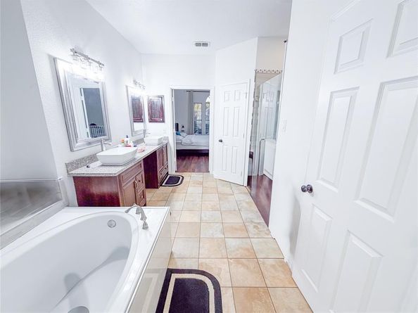 1236  Whitehorse Drive , Lewisville Texas 75077