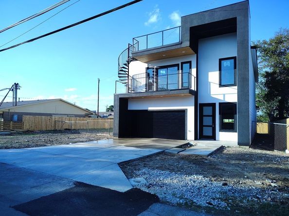 903  18th Street , Dallas Texas 75216