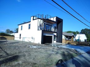 903  18th Street , Dallas Texas 75216