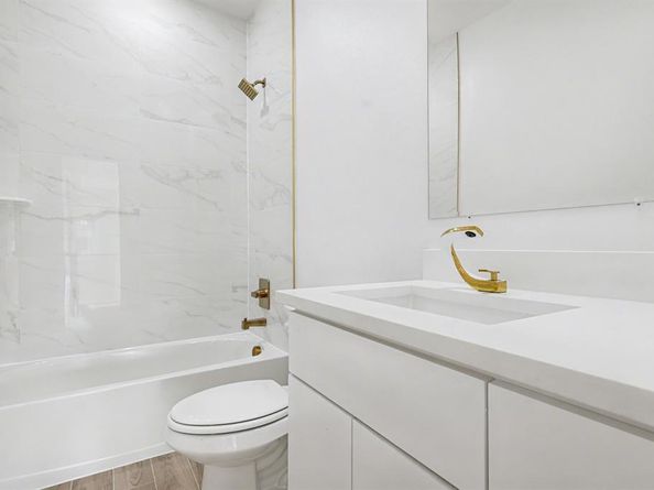 903  18th Street , Dallas Texas 75216