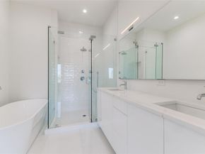 1767  Novela Way , Dallas Texas 75215