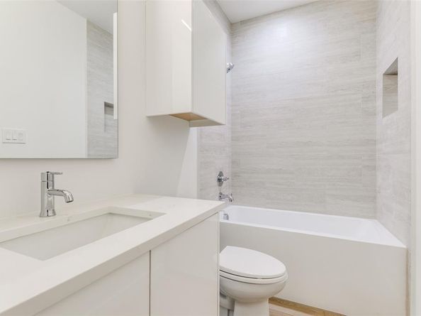 1767  Novela Way , Dallas Texas 75215