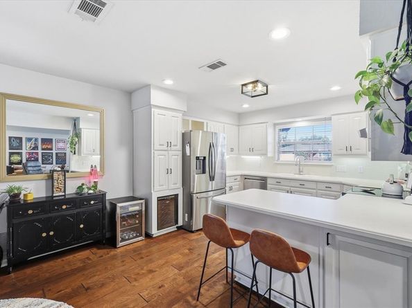 110 E 7th Street , Irving Texas 75060