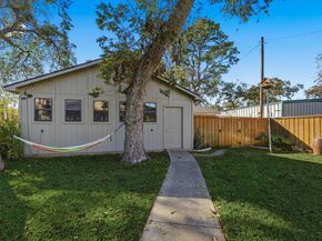 110 E 7th Street , Irving Texas 75060