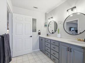 110 E 7th Street , Irving Texas 75060