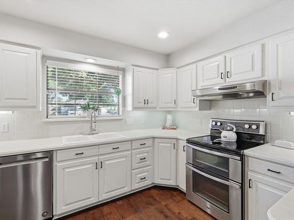 110 E 7th Street , Irving Texas 75060