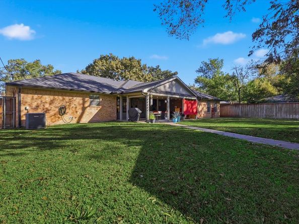 110 E 7th Street , Irving Texas 75060