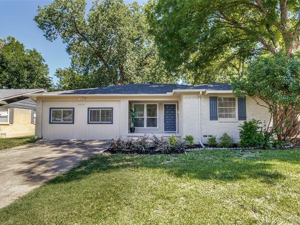 8829  Clearwater Drive , Dallas Texas 75243