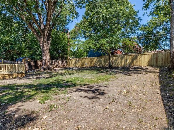 8829  Clearwater Drive , Dallas Texas 75243