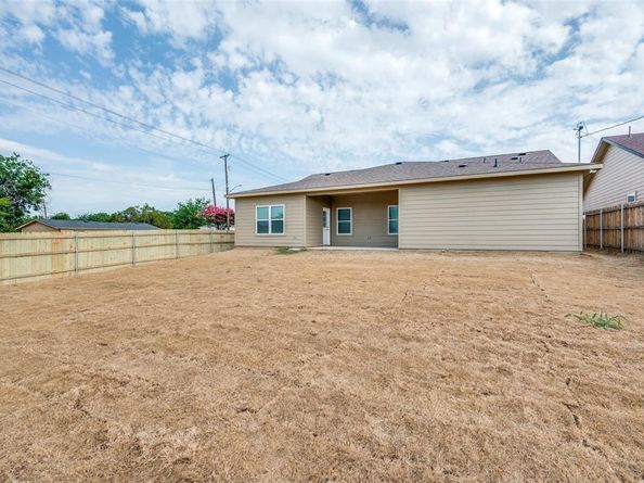 5500  Patton Drive , Fort Worth Texas 76112