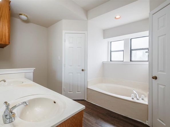 416  Birchwood Lane , Fort Worth Texas 76108