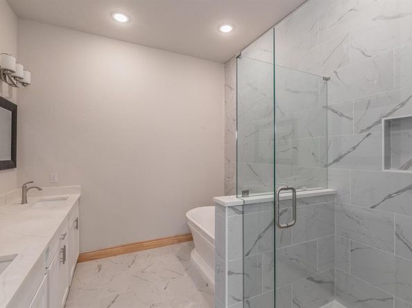 1600  Sea Breeze Court , Azle Texas 76020