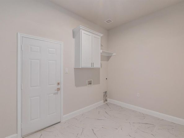 1600  Sea Breeze Court , Azle Texas 76020