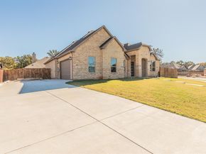 1600  Sea Breeze Court , Azle Texas 76020