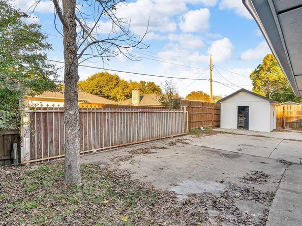 7171  Elliott Drive , Dallas Texas 75227