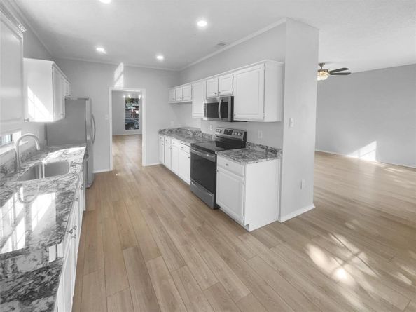 5420  Blue Water Lake Drive , Fort Worth Texas 76137