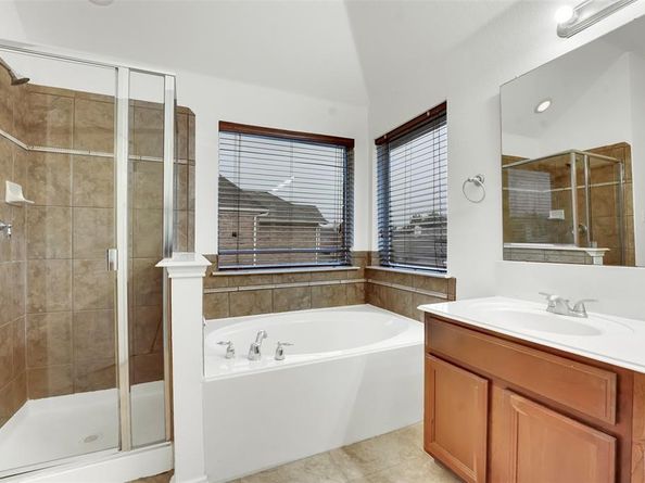 9120  Regal Oaks Drive , McKinney Texas 75072