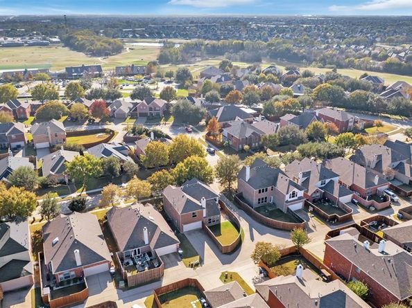 9120  Regal Oaks Drive , McKinney Texas 75072