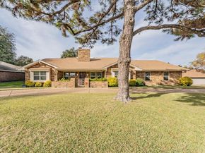 7100  Sparrow Point , Fort Worth Texas 76133