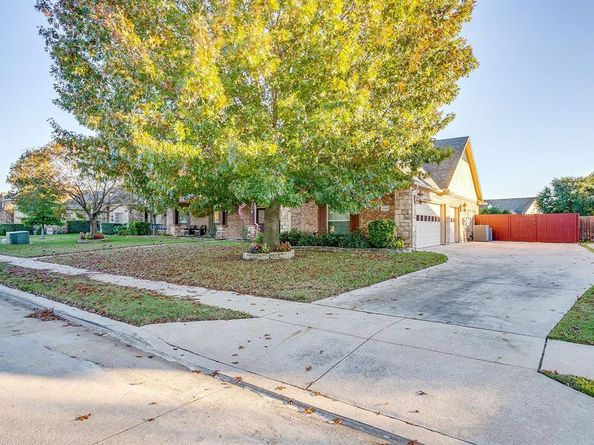 1249  Handkerchief Way , Fort Worth Texas 76052