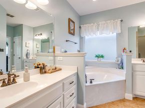 1249  Handkerchief Way , Fort Worth Texas 76052