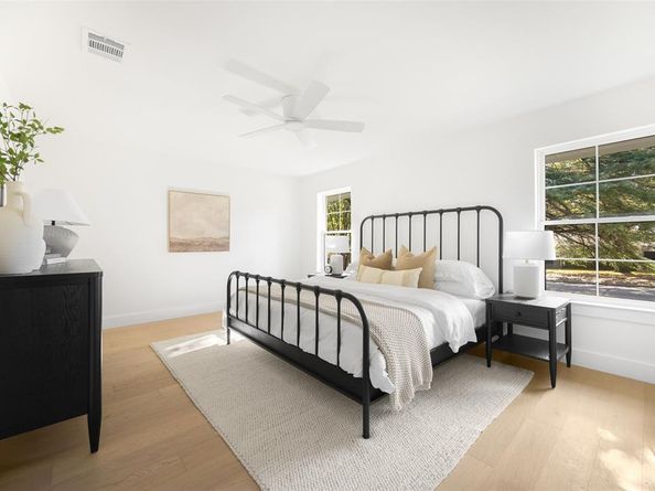 9747  Parkford Drive , Dallas Texas 75238