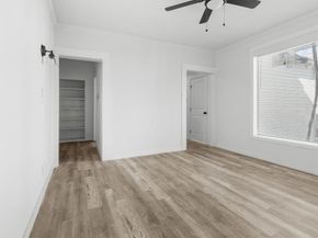 811 N Crawford Street , Dallas Texas 75203