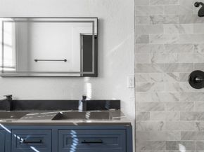 811 N Crawford Street , Dallas Texas 75203