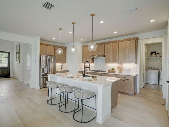 1404  Chestnut Gardens , Northlake Texas 76226