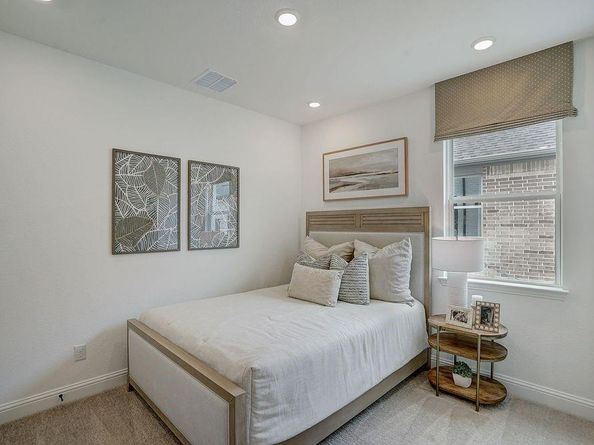 1404  Chestnut Gardens , Northlake Texas 76226