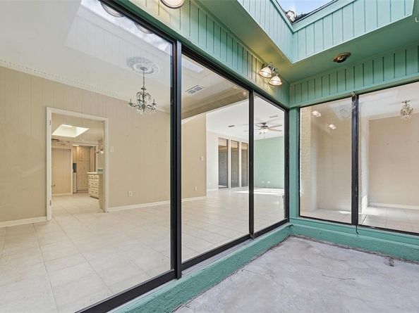 3213  Stonehenge Lane , Carrollton Texas 75006