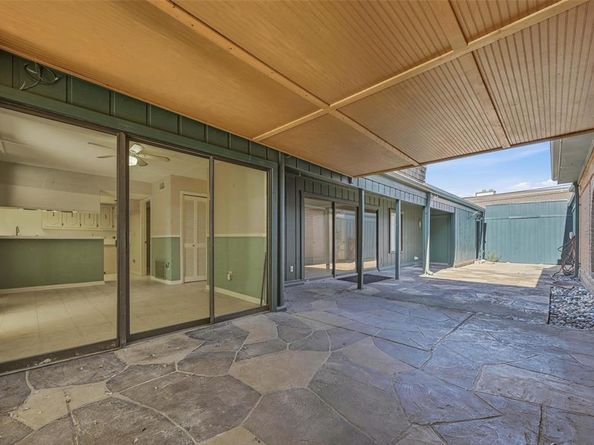 3213  Stonehenge Lane , Carrollton Texas 75006